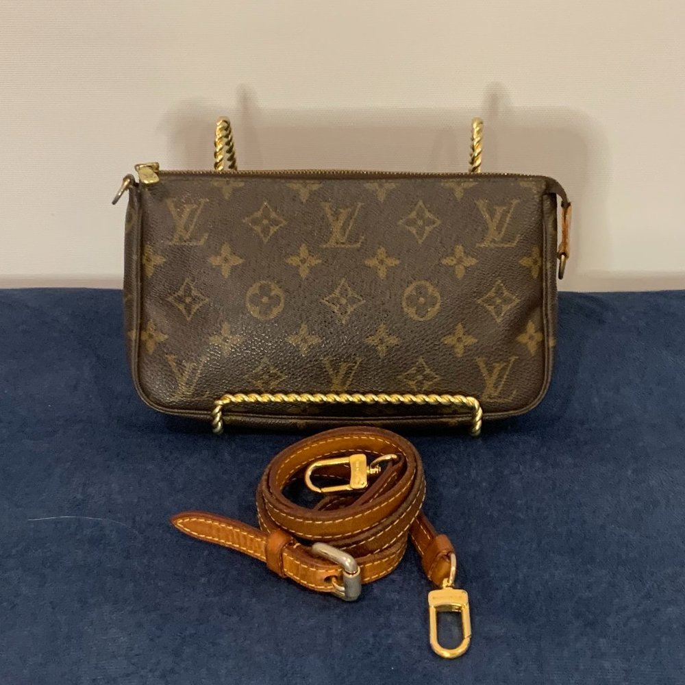 Louis Vuitton Brown Monogram Pochette Accessories Handbag Crossbody Purse
